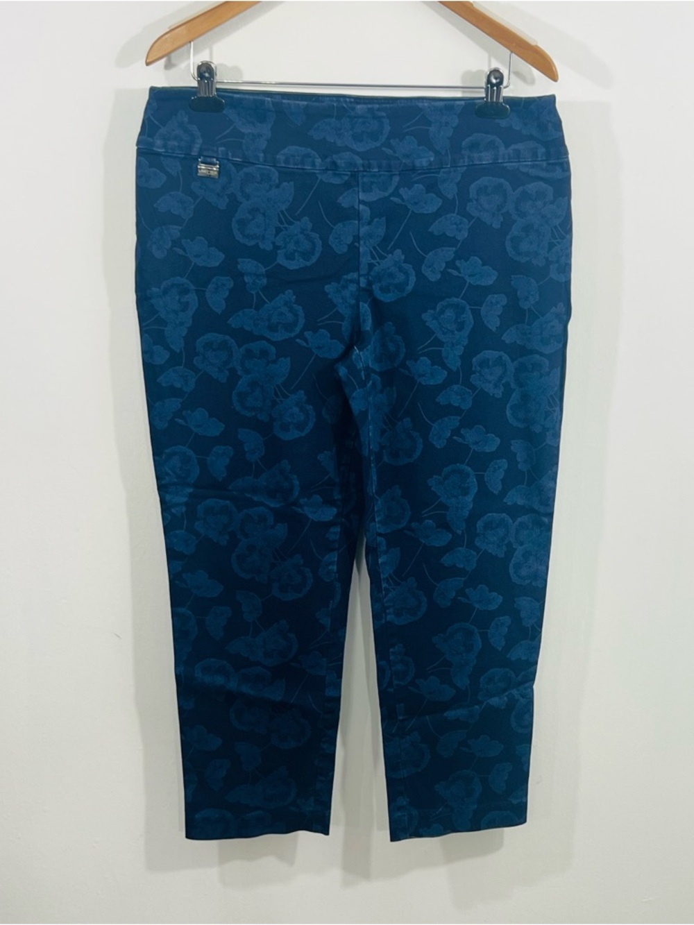 Lisette Jegging Capris Pull On Roses Floral Mid Rise Size Large Summer Spring